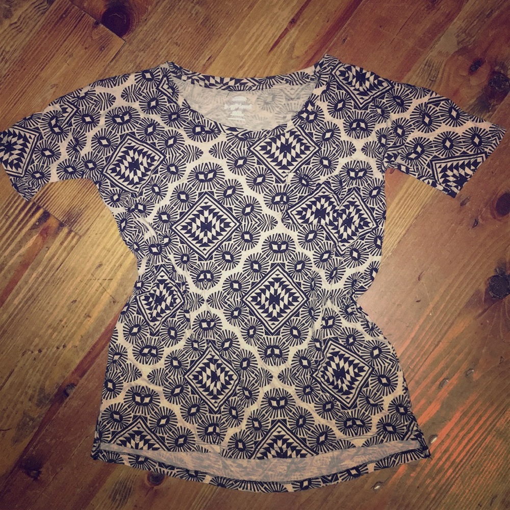 Old Navy boyfriend Tee